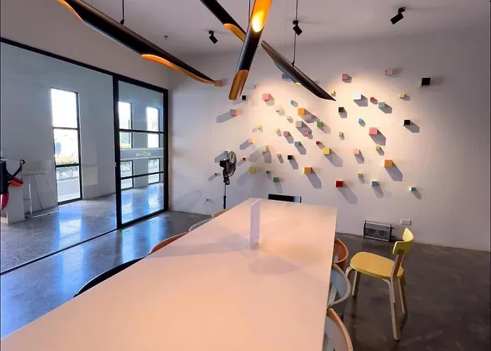 Urban Loft 4*